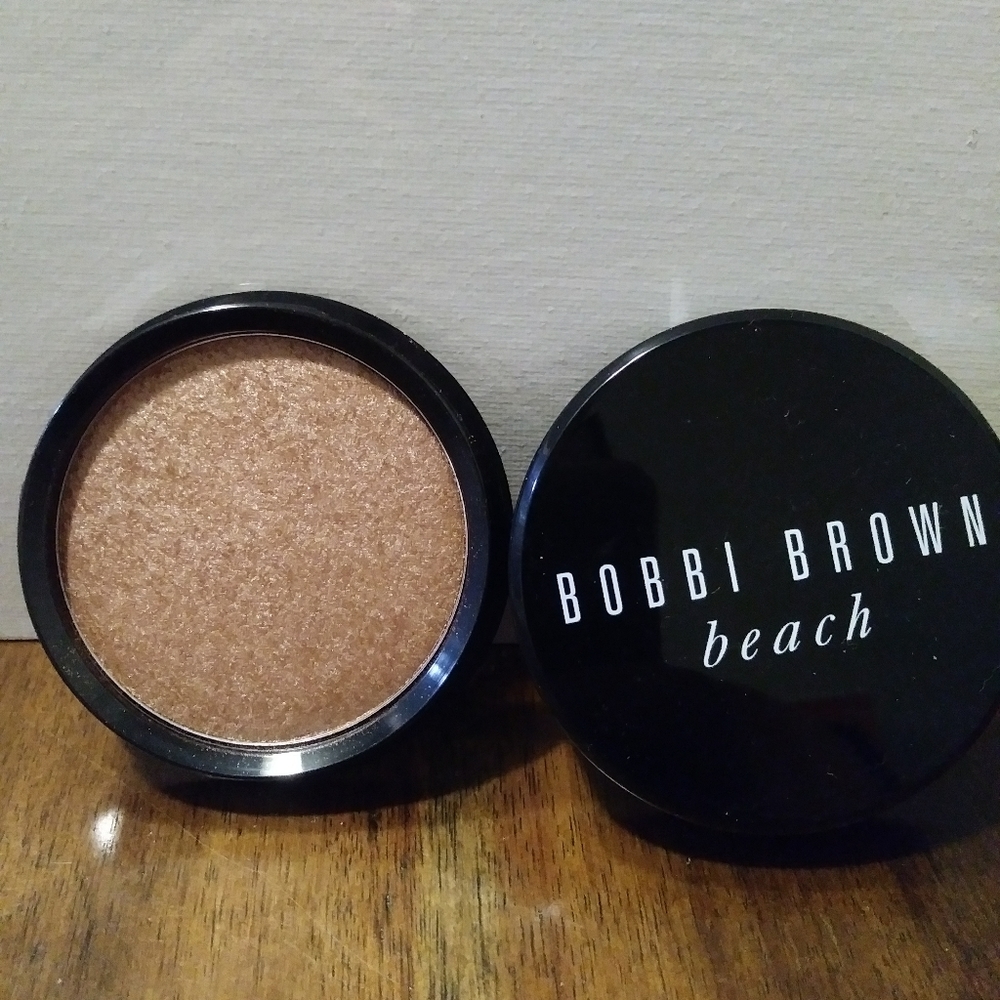 Bobbi Brown Beach Shimmer Powder " Bikini Bronze"
